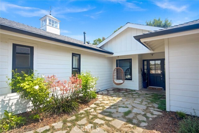 Building Photo - 25442 Adelanto Dr