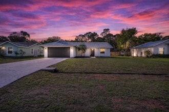 Building Photo - 2514 SE Alfonso Ave