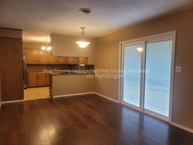 Foto del edificio - 306 Elfen Glen St