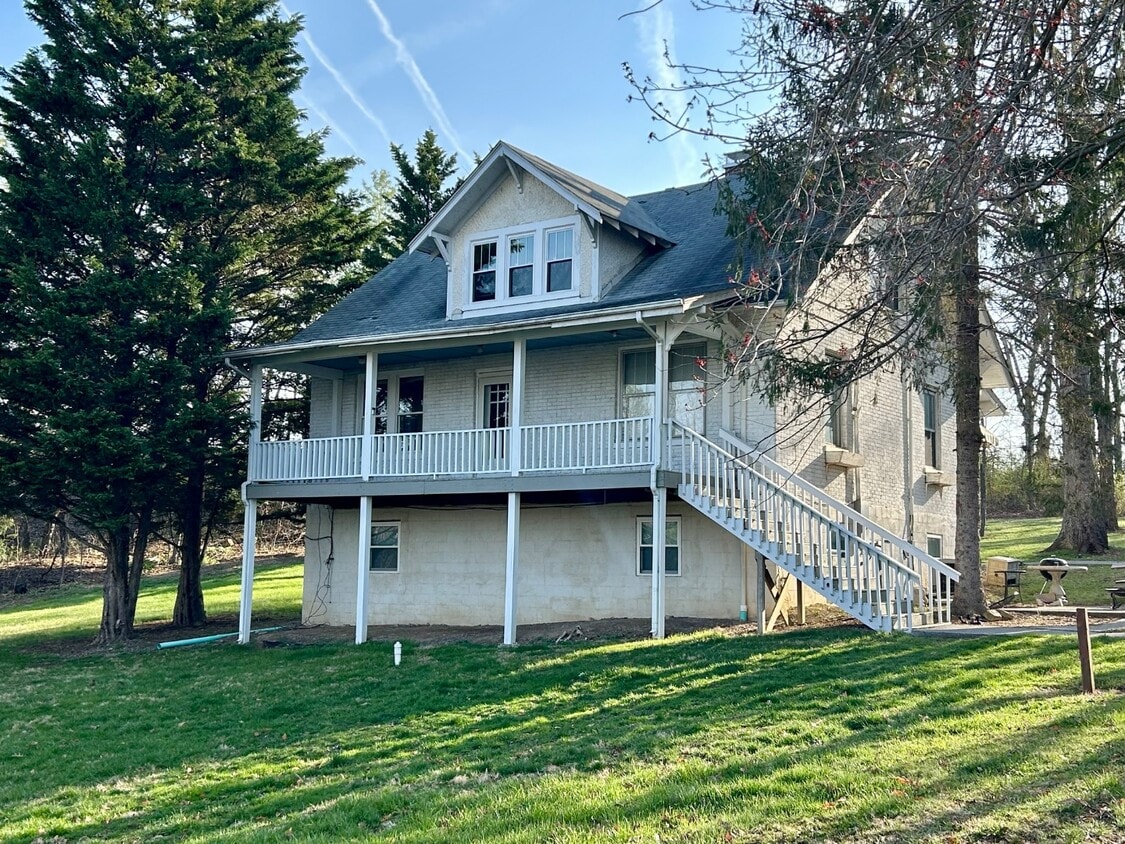 Photo - 3342 Yellow Sulphur Rd