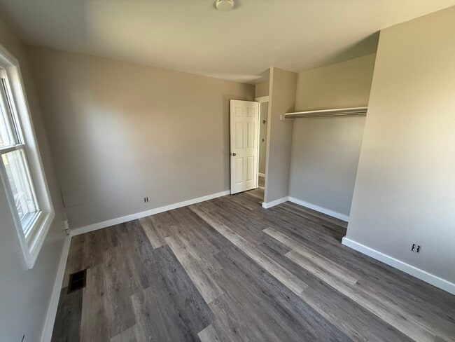 Building Photo - 317 Funston Ave