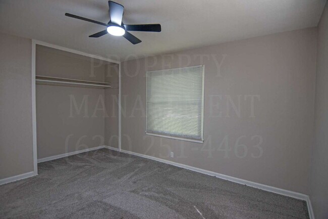 Foto del edificio - 3-Bedroom 1-Bathroom