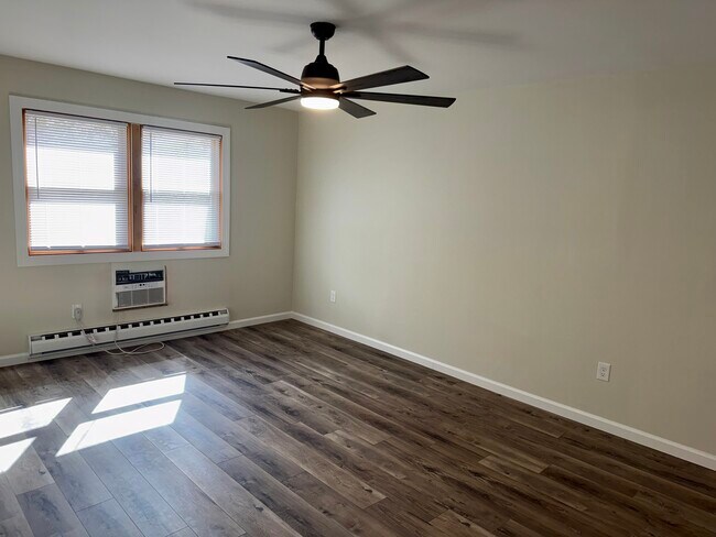 Foto del edificio - 3102 Cromwell Ct