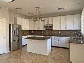 Foto del edificio - 6430 W Hackamore Dr