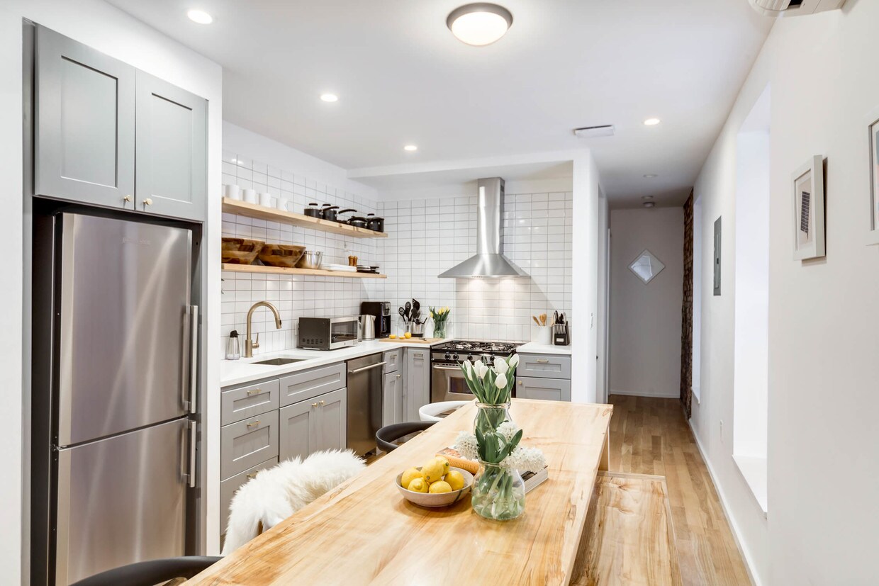 Common Kingston Apartments in Brooklyn, NY