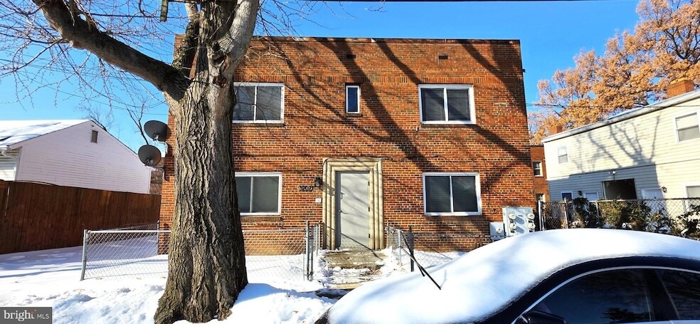 Photo - 3207 11th Place SE Unit 4