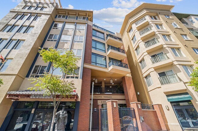 Building Photo - 330 J St