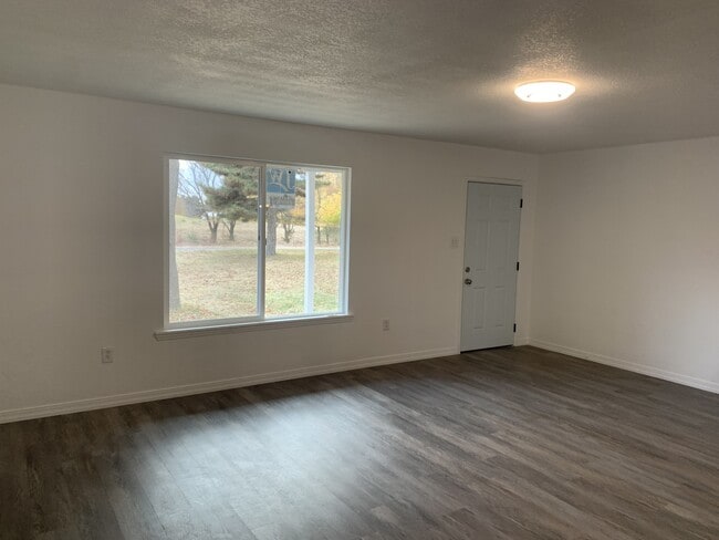 Foto del edificio - 2300 Richmond Rd