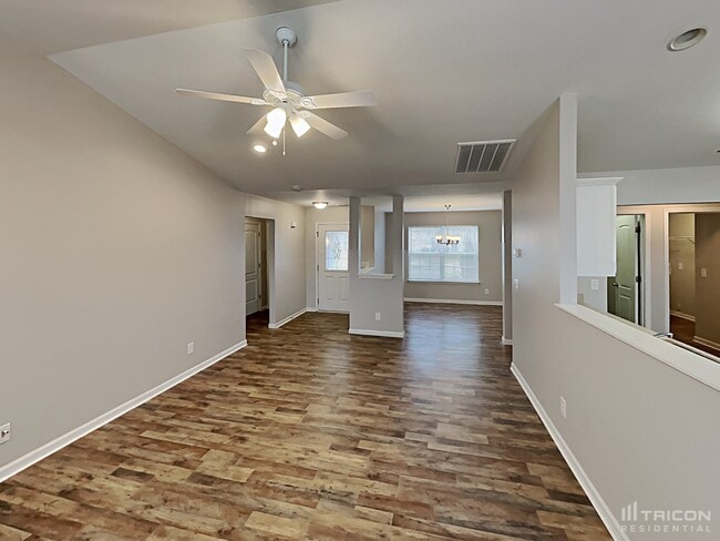 Building Photo - 7311 Village Acre Dr
