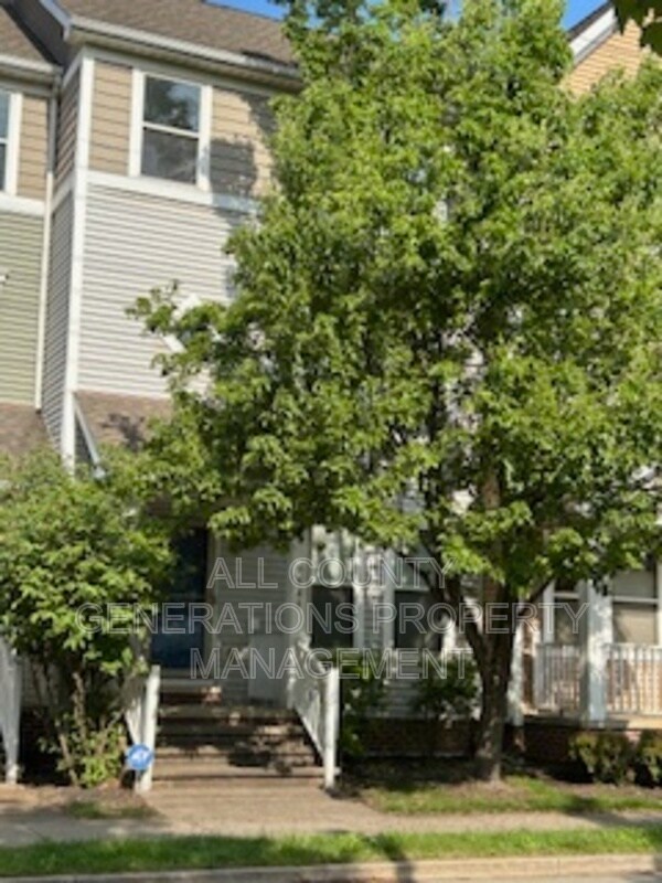 Primary Photo - 3684 E 65th St