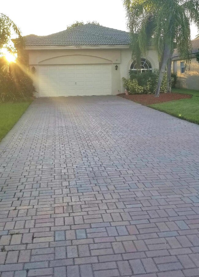 Building Photo - 4095 Sea Mist Way
