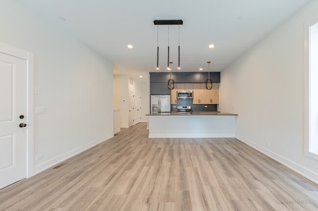 Building Photo - 4021 N Keystone Ave