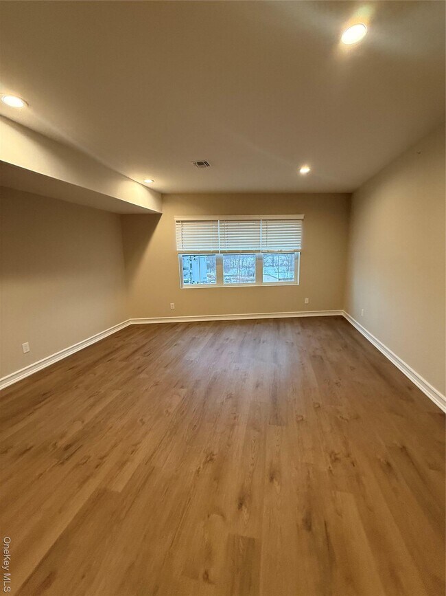 Foto del edificio - 122 Greenwich Ave