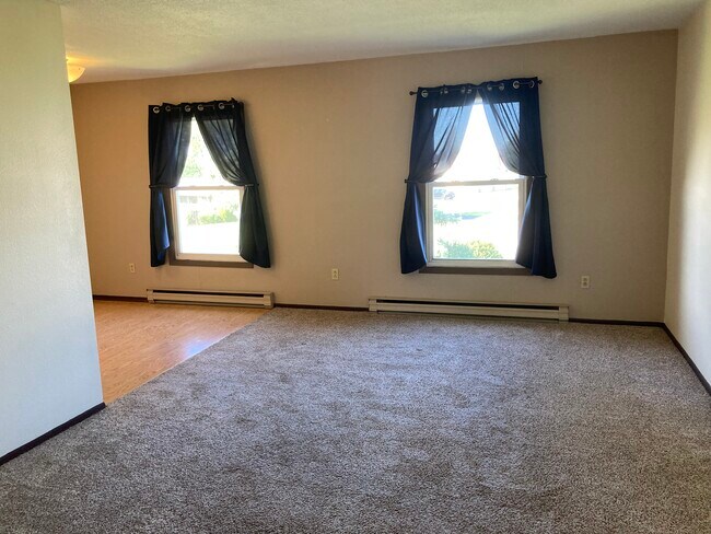 Living Room - 27015 Heatherford Dr