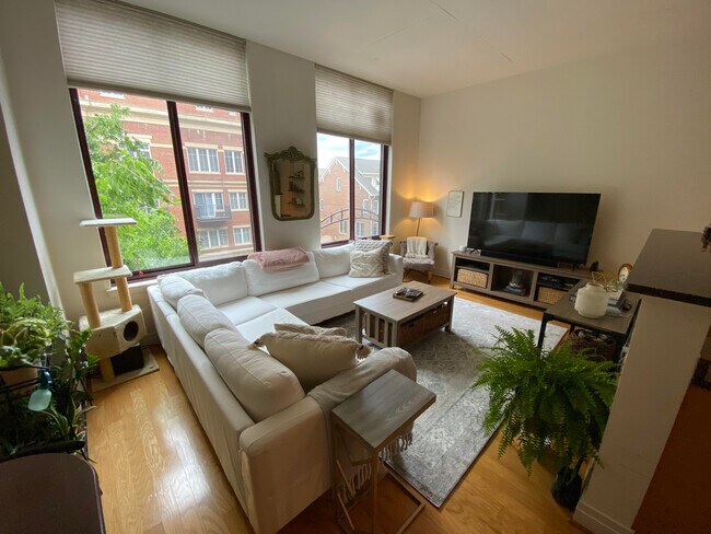 Sala de estar - 1205 N Garfield St