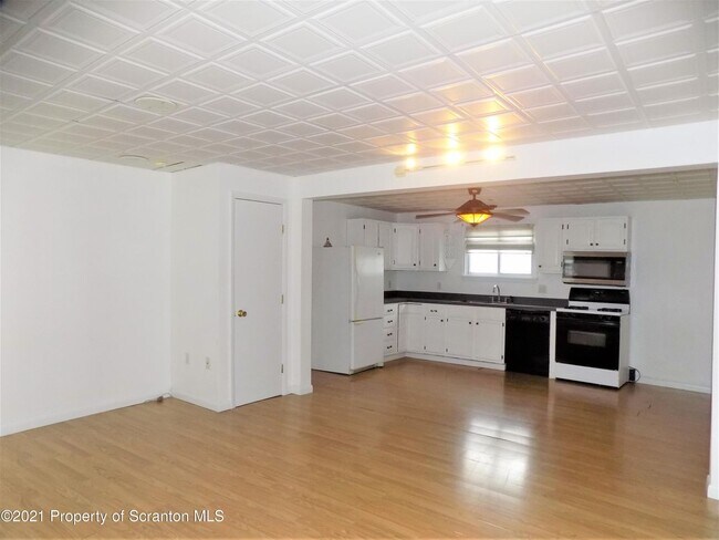Building Photo - 1125 Reynolds Ave