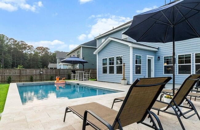 Building Photo - 256 Fiddleback Dr