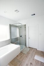 Building Photo - 14035 Vly Crk Ct