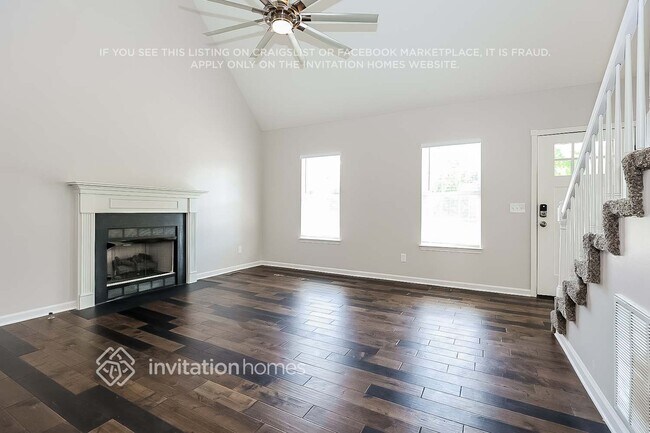 Building Photo - 2808 Meadow Gln