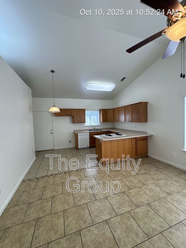 Foto del edificio - 2924 S Sallee Ct