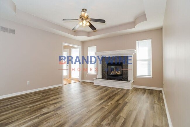 Building Photo - APPLY TODAY 1 MONTH FREE MOVE-IN SPECIAL!