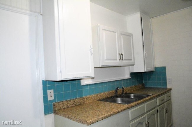 Building Photo - 183 rd St