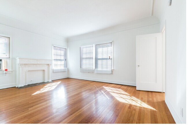 Foto del edificio - Mansfield Apartments