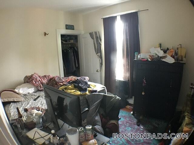 Building Photo - 74 Aldie St