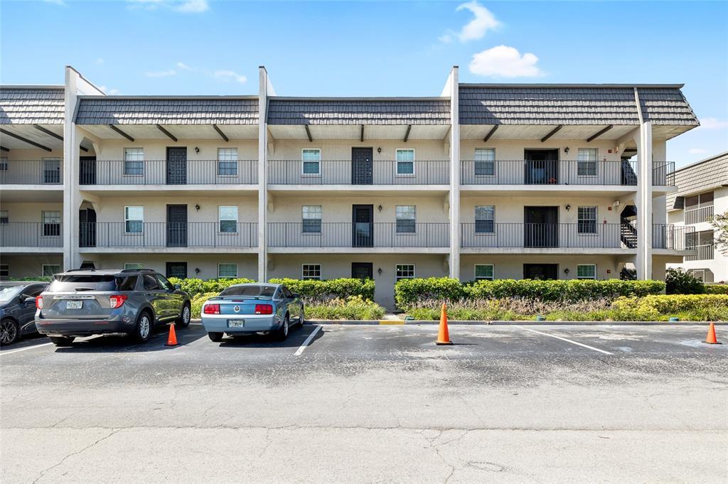 Foto principal - 8765 Bardmoor Blvd