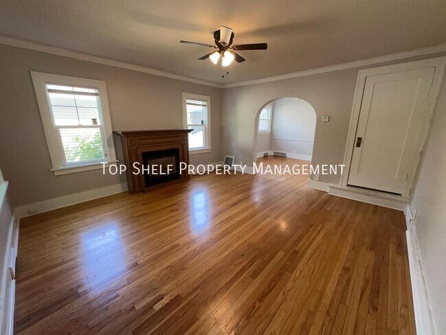 Foto del edificio - 1065 42nd St