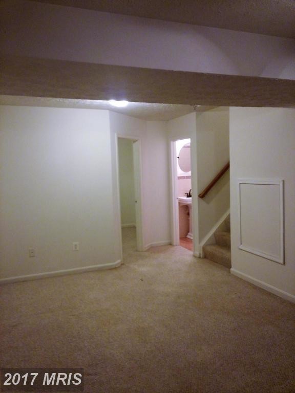 Building Photo - 2122 Racquet Pl