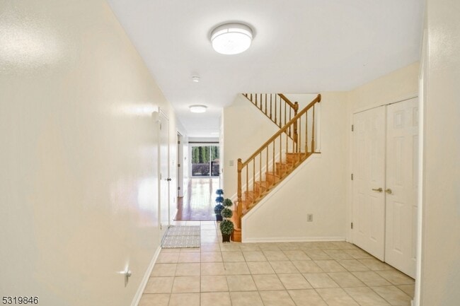 Building Photo - 132 Castleton Rd