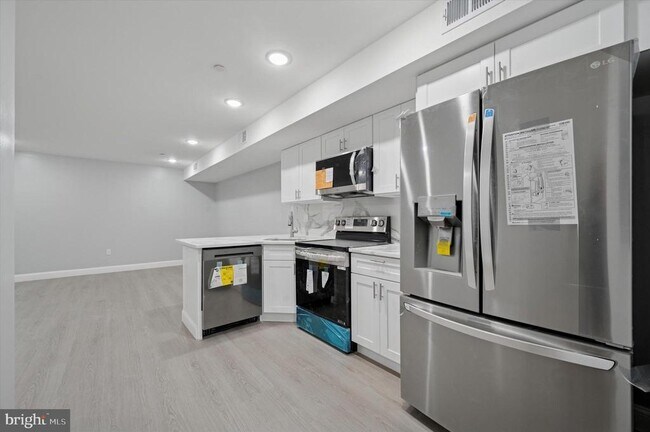 Foto del edificio - 2405 Ridge Ave