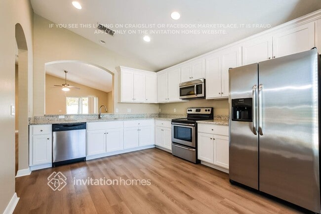 Building Photo - 2114 Hammock Moss Dr