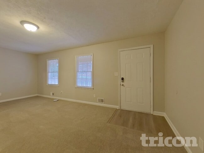 Building Photo - 5020 Horton Pl