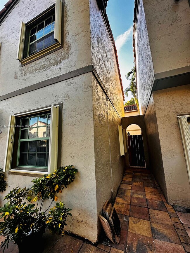Building Photo - 11462 SW 148th Pl