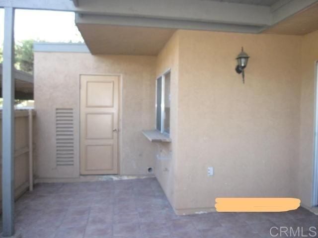 Building Photo - 300 Rancho Dr