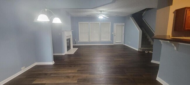 Foto del edificio - 4299 Annlette Dr NW