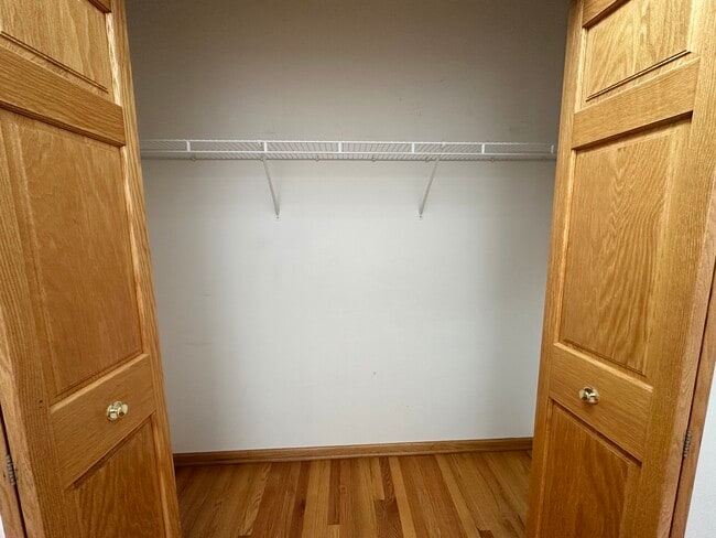 Building Photo - 1620 Spinaker Dr