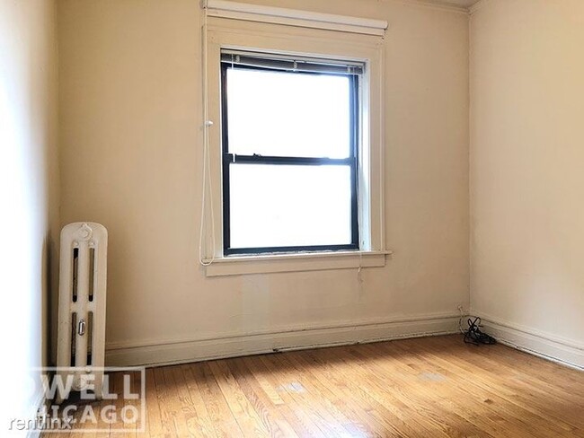 Foto del edificio - 2956 N Seeley Ave