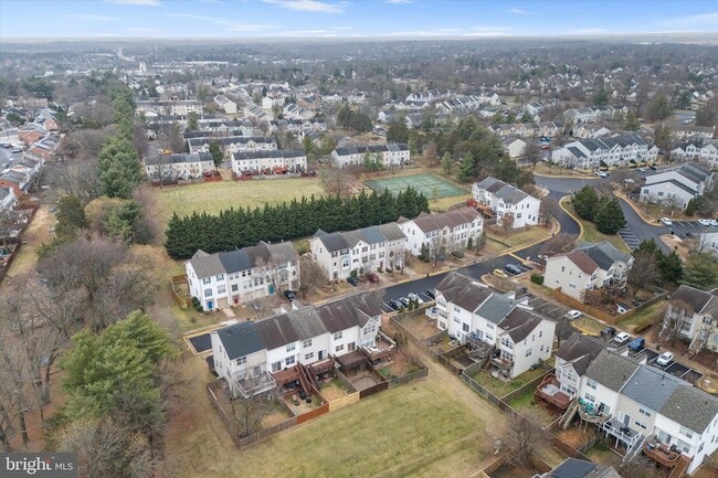 Photo - 9228 Acer Ln Townhome