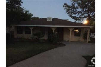 Primary Photo - 524 S Astell Ave
