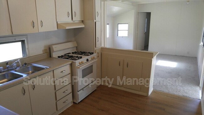 Foto del edificio - 945 N Tropical Trail