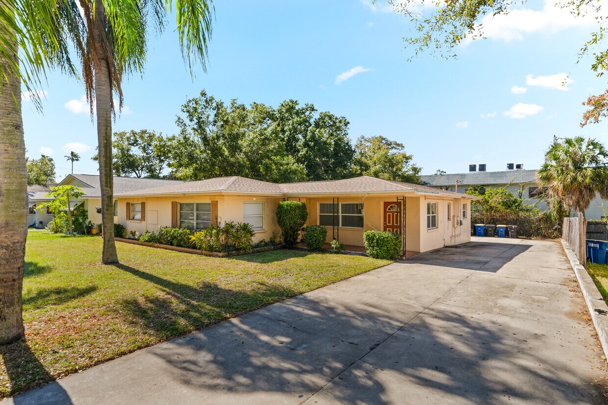 Foto principal - 24 N Hillcrest Ave