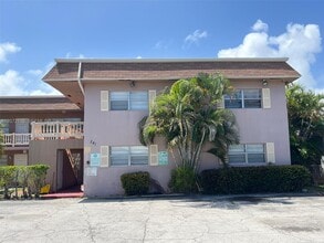 Building Photo - 241 SE 9th Ave