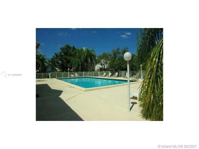 Foto del edificio - 15274 SW 111th St