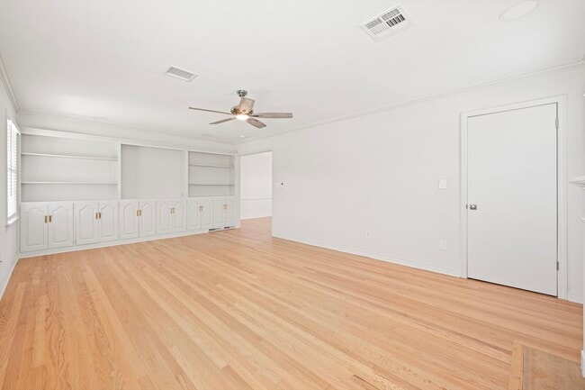 Building Photo - A modern revival of classic architecture, ...