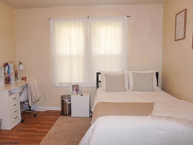 Foto del edificio - 148 8th St