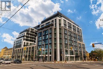 Building Photo - 799 The Queensway