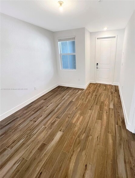 Building Photo - 145 SW 170th Ave